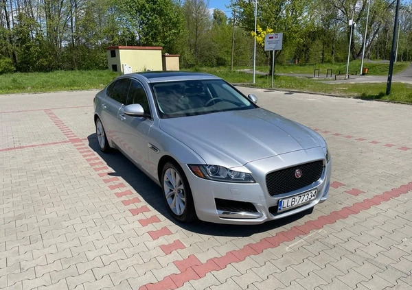 Jaguar XF cena 89000 przebieg: 93000, rok produkcji 2018 z Lubartów małe 781